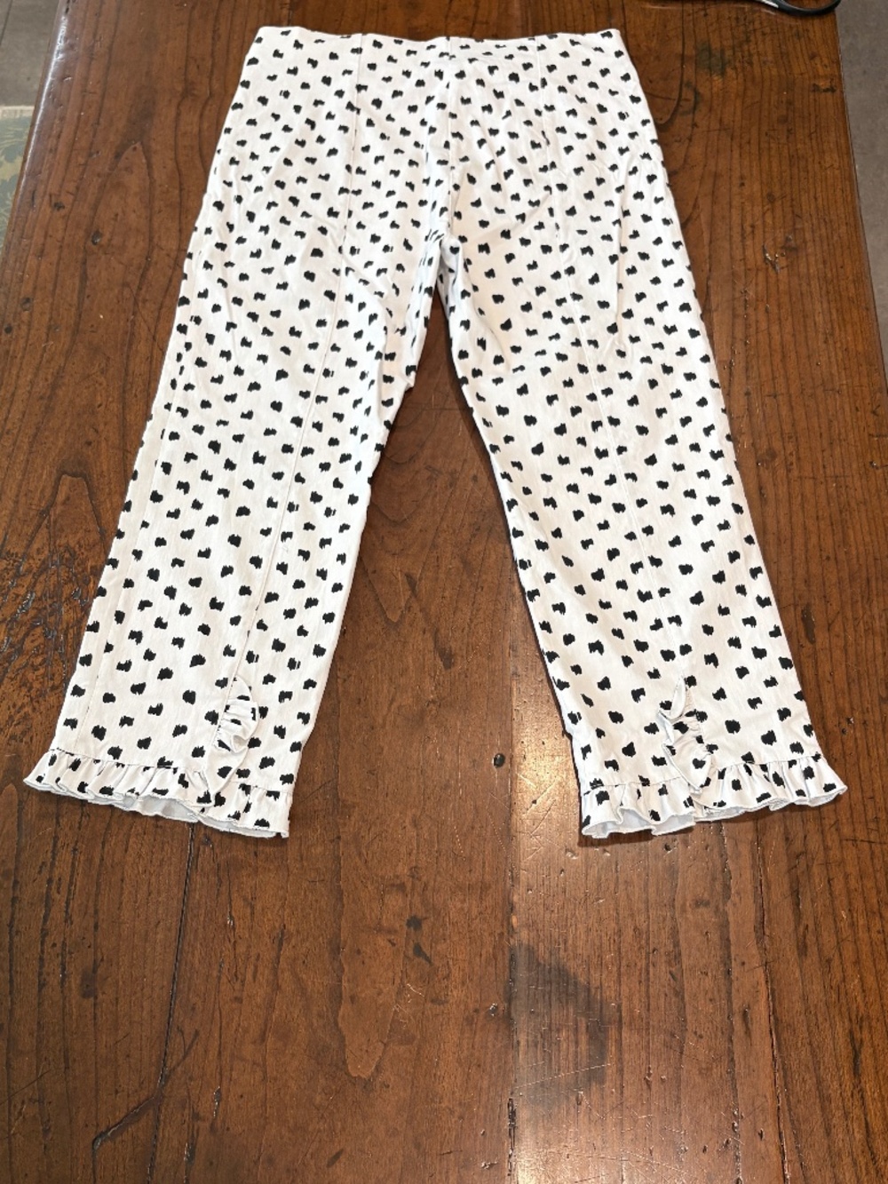 Insight White Black Abstract Polka Dot Ruffle Hem Cropped Capri Pants 8